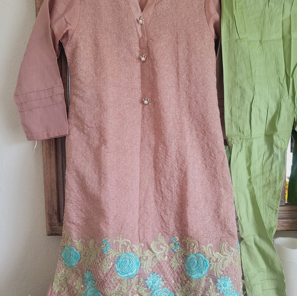 pakistani outfit